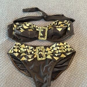 Beautiful brown and gold Tara Grinna bikini bottom size 8 top DD